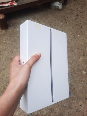 Комплектующие для ПК и ноутбуков: Məhsul: Apple iPad planşeti (qutuda) İpad 10.2 64 GB Pakovkadı Real