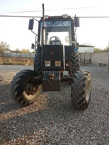 avtomobil boyalari satisi: Belarus MTZ-892 traktor - 4x4 (ön dartı təkərləri dar, arxa təkərlər — 5