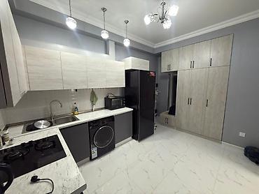 qara qarayev m: İcarəyə verilir 2 otaqlı yeni tikili 77 m², Şah İsmayıl Xətai m — 10