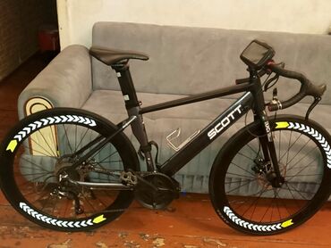 Stəkanlar: İşlənmiş Şose velosipedi Scott, 28", sürətlərin sayı: 7, Ünvandan götürmə