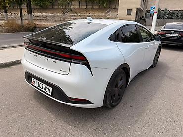 Toyota: Toyota Prius: 2024 г., 2 л, Вариатор, Гибрид, Лифтбек — 2