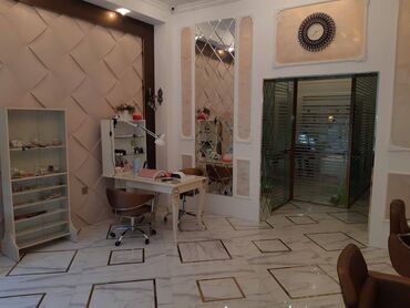 Digər kommersiya daşınmaz əmlakı: Nərimanov rayonu inqılabda 1-ci mərtəbəsində yerləşən 175 kv sahəsi — 9