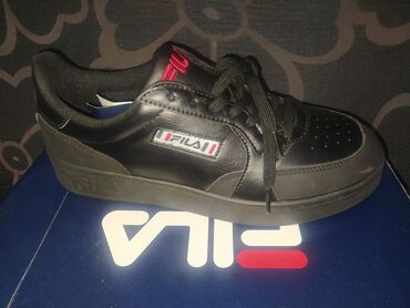 fila original kozne cipele patike nemaju: Fila patike kozne,novo,kutija,br.40