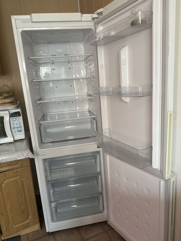 стиральная машинка б: Холодильник Samsung, Б/у, Двухкамерный, No frost, 60 * 170 * 60