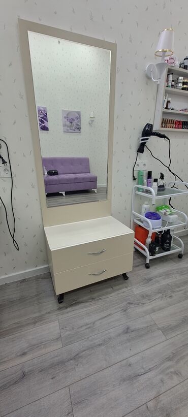 güzgülü salon: Dəhliz dolabı, İşlənmiş, 2 qapılı, Açılan, Düz dolab, Azərbaycan