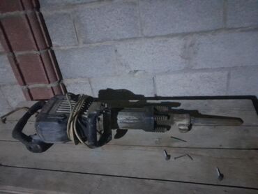 железный сейф: Отбойный молоток не рабочий на запчасть. Bosch orginal lalafo.kg да железный сейф: Отбойный молоток не рабочий на запчасть. Bosch orginal