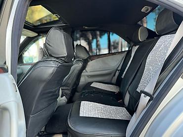 mercedes: Mercedes-Benz E 280: 2.8 l | 1997 il Sedan — 4