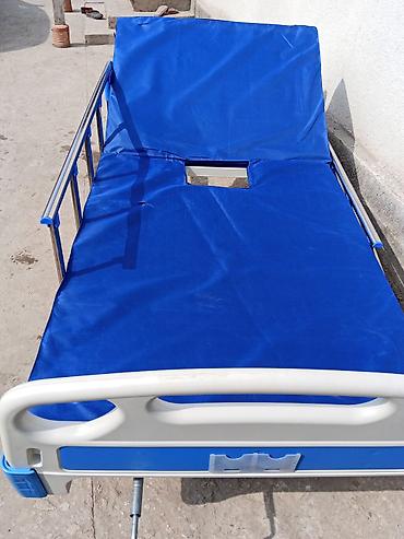 Медицинская мебель: Функциональная медицинская кровать с механическим приводом - — 3