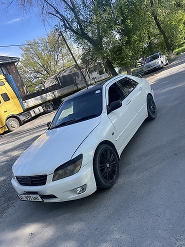 крыло altezza: Toyota Altezza: 2001 г., 2 л, Автомат, Бензин, Седан — 1