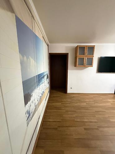 кольбаев: 3 комнаты, 58 м², 104 серия, 1 этаж — 7