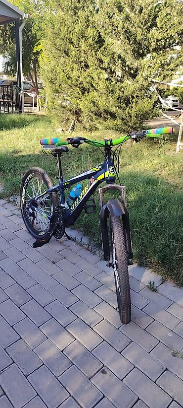 İdman velosipedləri: STELS Sport dağ velosipedi Rul, Qrips təzədir Su tutacağı var. (Az — 2
