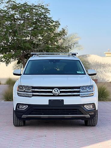 Volkswagen: Volkswagen : 2018 г., 3.6 л, Кроссовер — 1