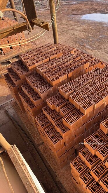 Kərpiclər: Kərpic 16 Qəpikdən başlayan qiymətlərlə!Salam Hörmətli Müşdərilər!! -da lalafo.az — 7 Kərpiclər: Kərpic 16 Qəpikdən başlayan qiymətlərlə!Salam Hörmətli Müşdərilər!! — 7