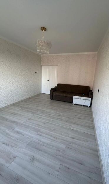 1 комнатная квартира бишкек продажа: 2 комнаты, 43 м², 104 серия, 1 этаж, Евроремонт
