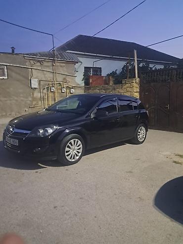 Opel Astra: 1.4 l | 2009 il 336000 km Hetçbek