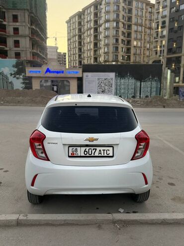 Chevrolet: Chevrolet Spark: 2018 г., 1 л, Автомат, Бензин, Хэтчбэк — 11