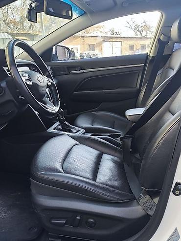 Hyundai: Hyundai Avante: 2019 г., 1.6 л, Бензин, Седан — 5