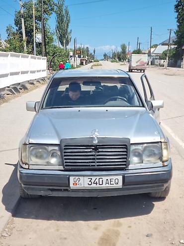 авто химии: Mercedes-Benz W124: 1990 г., 2.6 л, Автомат, Бензин, Седан — 4
