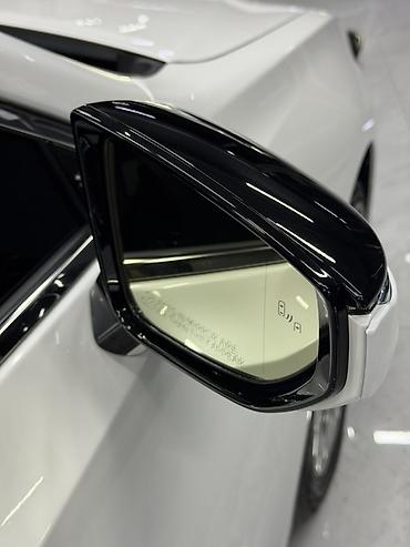 хром для авто: Lexus ES: 2022 г., Гибрид, Седан — 6