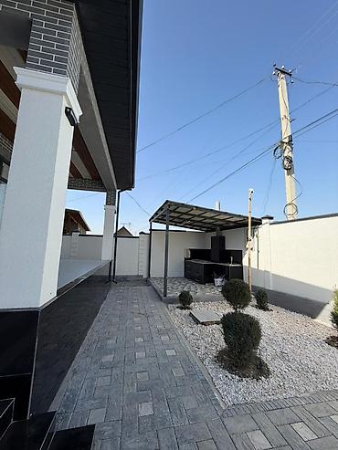 Продажа коттеджей и домов: Район: АК Ордо-3 Дом 130 м² с евроремонтом, участок 4 сотки. Построен — 10