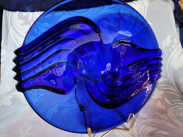 Ostalo posuđe: Kobaltno nov plav tanjir za na sto,90te.Luminarc Francuska. Nov — 1