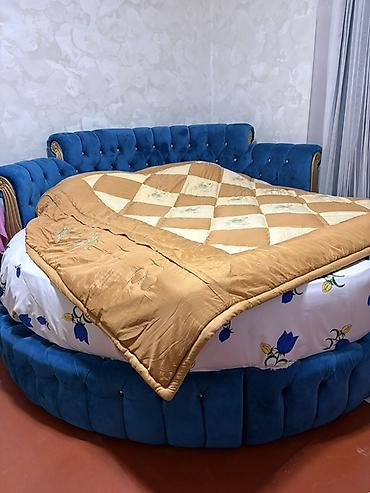 matras gence: Məhsul: Dairəvi dizaynlı yumşaq çarpayı və yarımdairə formasında — 2