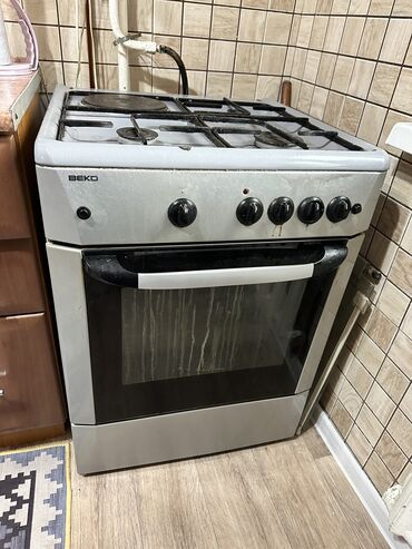 Другая бытовая техника: Продаю газовую плиту Beko
Торг уместен