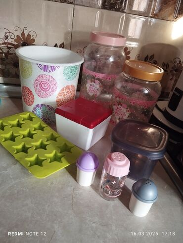 Plaşlar: Şəkildəki hamısı bir yerdə 5 manata her (şəkildəki) satılır köçlə — 3