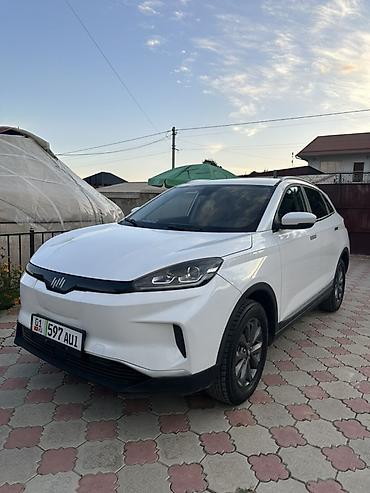 яндекс колонки: Weltmeister EX5, 2020 г., 45000 км, Передний — 1