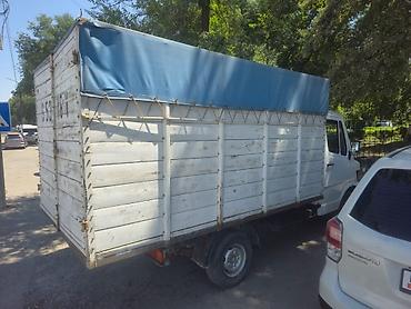 на сапок: Грузовой фургон Mercedes-Benz сапог (кабина) с тентованным деревянным — 4