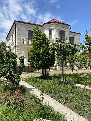 sadliq evi: 6 otaqlı, 300 kv. m, Orta təmir — 2