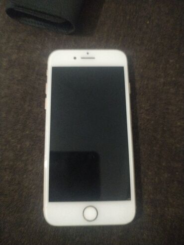 Apple iPhone: IPhone 8, 64 GB, Matte Gold, Barmaq izi, Simsiz şarj