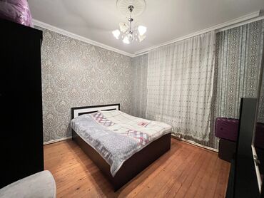 Həyət evləri və villaların satışı: Binəqədi qəs. 4 otaqlı, 100 kv. m, Orta təmir — 9