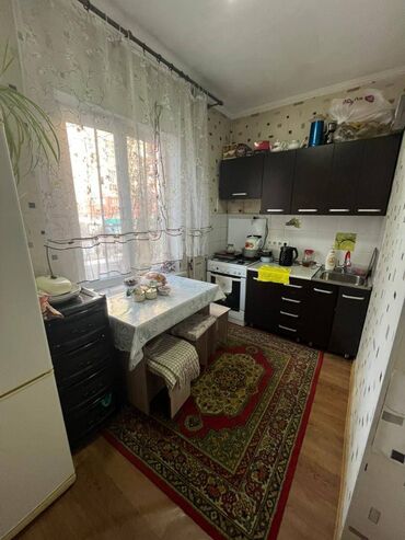 3 комнатная квартира продажа: 1 комната, 37 м², 105 серия, 2 этаж, Косметический ремонт
