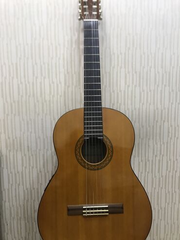 yamaha baku: Классическая гитара, Yamaha, Новый