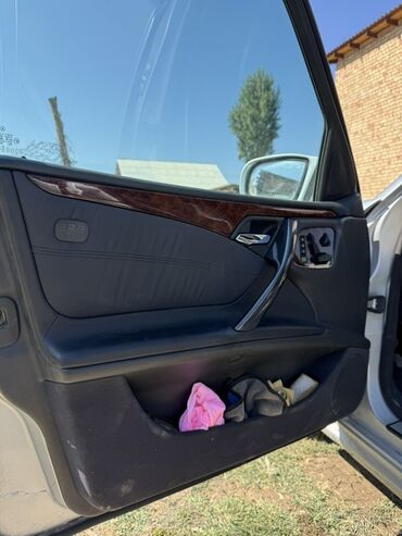 Mercedes-Benz: Mercedes-Benz E-Class: 2000 г., 3.2 л, Автомат, Дизель, Седан — 10