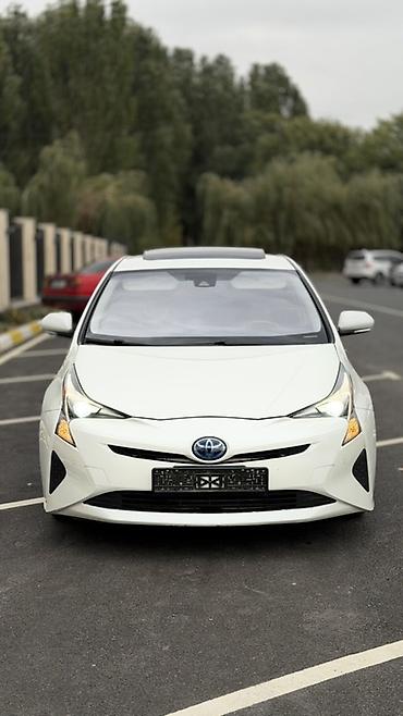 Toyota Prius: 2018 г., 1.8 л, Вариатор, Гибрид, Лифтбек