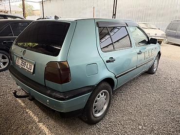 golf b4: Volkswagen Golf: 1991 г., 1.8 л, Механика, Бензин, Хэтчбэк — 3