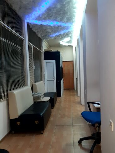 Ofislər: Icarə verilir torgovida shaurma N1 yaninda 3 otagli obyekt tam temirli — 10