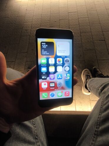 жесткий диск для ноутбука: IPhone 6s, 32 ГБ