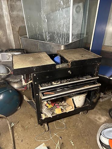 bosch perforatolar: Bosch təkər balans aparatı - 5000azn Bosch təkər sökən aparat - — 4