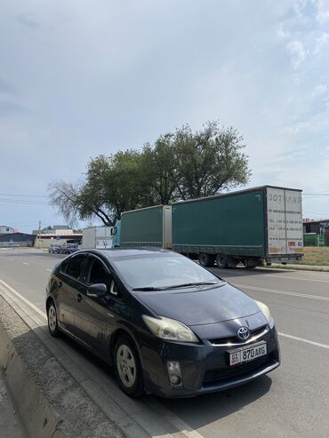 я ищу лада приора: Toyota Prius: 2010 г., 1.8 л, Вариатор, Гибрид
