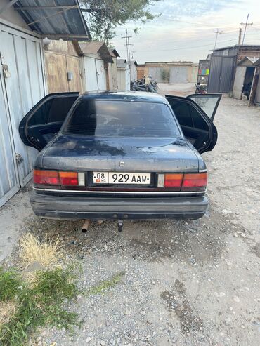Mazda: Mazda 929: 1990 г., 2.2 л, Механика, Бензин, Седан at lalafo.kg — 8 Mazda: Mazda 929: 1990 г., 2.2 л, Механика, Бензин, Седан — 8