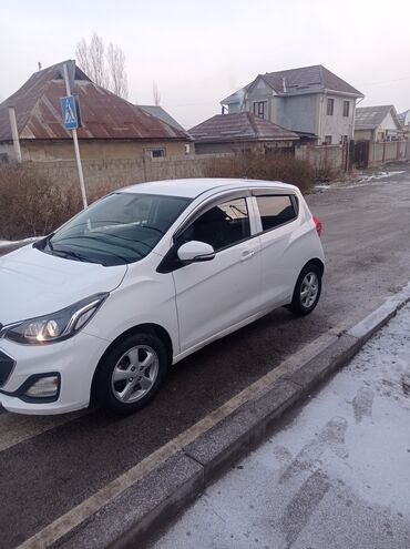 Chevrolet: Chevrolet Spark: 2020 г., 1 л, Вариатор, Бензин, Хэтчбэк — 3