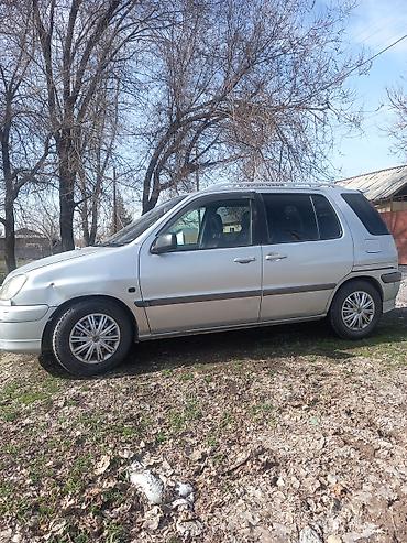 Тоёта.раум.жылы.99.об.1.5.автамат.каропка
