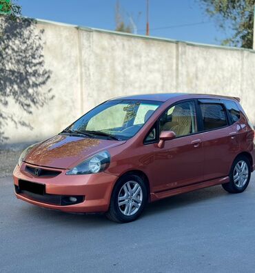 купить машину в рассрочку: Honda Fit: 2008 г., 1.5 л, Автомат, Бензин, Хетчбек