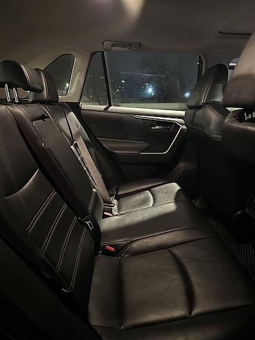 Toyota: Toyota RAV4: 2018 г., 2.5 л, Автомат, Бензин, Кроссовер — 10