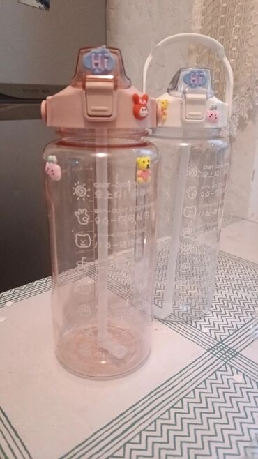 Другие товары для детей: Новые бутылки для воды в розницу 400сом 2литровые 
осталось 2штук