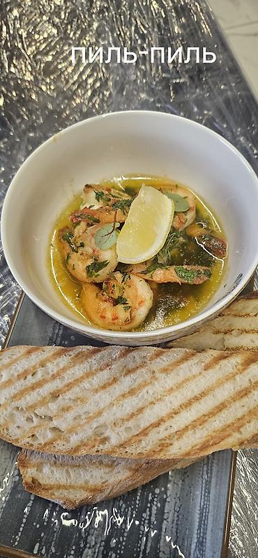 Готовые блюда, кулинария: Ассортимент японской кухни - Нигири и гунканы: лосось, тунец — 8