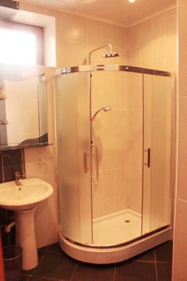 Uzunmüddətli kirayə evlər: 700 kv. m, 8 otaq, Qaz, İnternet, İşıq — 7